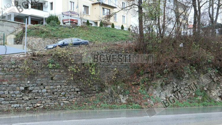 Жертвата и заподозреният за убийството в Мадан уговорили боя по между си, за да решат спор за жена / ГАЛЕРИЯ/