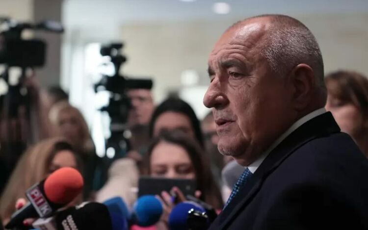 Управляващите изтеглят бюджета