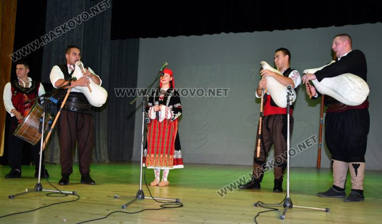 Бившият Икономически техникум (ФСГ) празнува 75 г. от създаването си