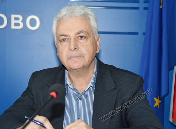 860 са новрегистрираните безработни през октомври, свободните работни места са 252