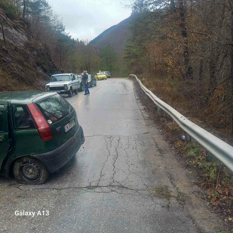 Шофьор с над 4 промила предизвика катастрофа край Смилян