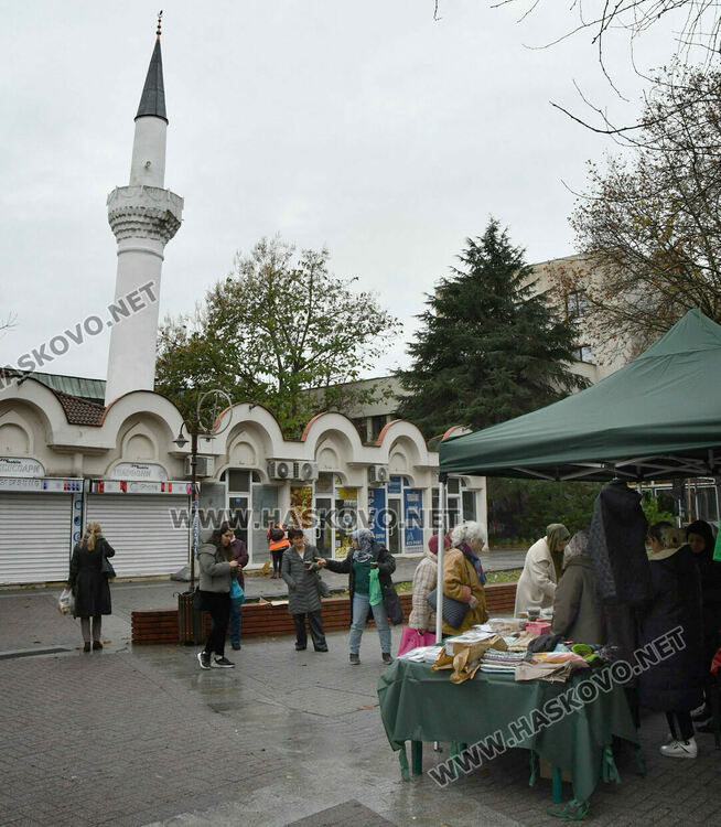 От районното мюфтийство провеждат базар в подкрепа на сираци