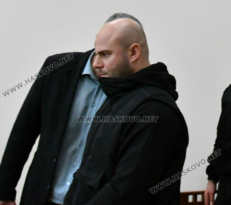 Пуснаха под домашен арест син на съдийка, заловен с почти 5 кг наркотици