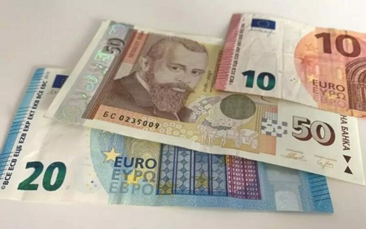 Изплащането на пенсиите и коледните добавки започва на 5 декември