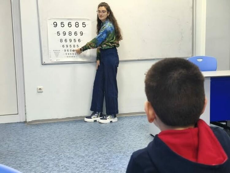 Повече от 1000 деца в ранна училищна възраст преминаха през безплатни офталмологични прегледи в Перник