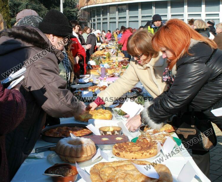 Коледна трапеза ще се извие в Димитровград