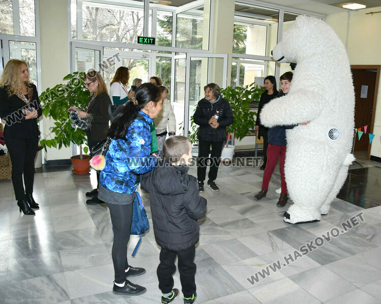 С парти изненада за децата и концерт за възрастни отбелязват 3 декември – Международен ден на хората с увреждания 