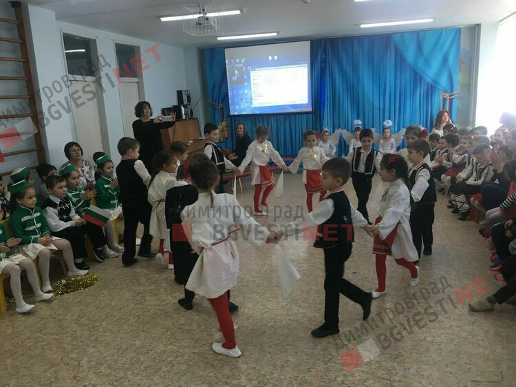 График за работа на детските градини в Община Димитровград по Коледните и Новогодишни празници