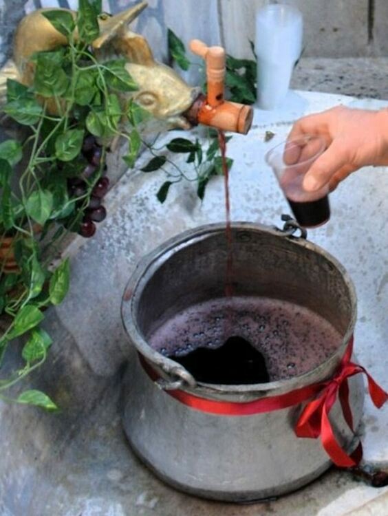 "Наздравица за любовта" очаква най-поетичните творения