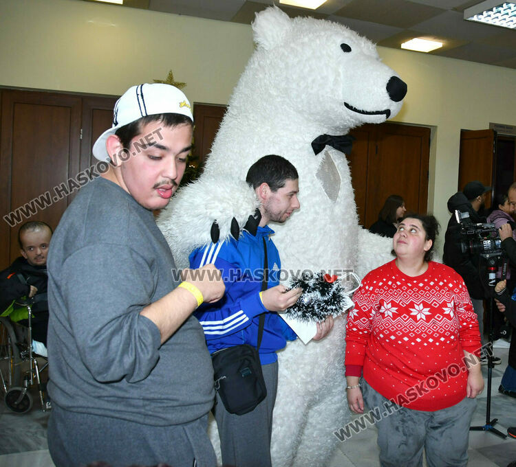 С парти изненада за децата и концерт за възрастни отбелязват 3 декември – Международен ден на хората с увреждания 