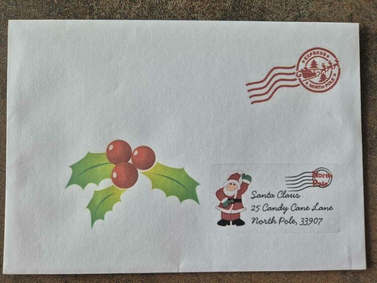 Пощата на Дядо Коледа продължава да получава писма в общината в Димитровград