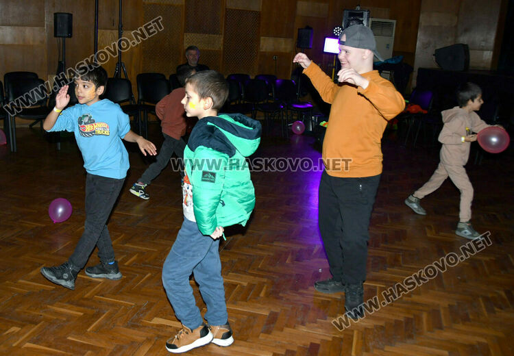 С парти изненада за децата и концерт за възрастни отбелязват 3 декември – Международен ден на хората с увреждания 