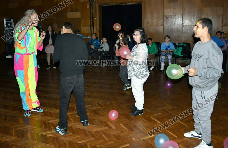 С парти изненада за децата и концерт за възрастни отбелязват 3 декември – Международен ден на хората с увреждания 