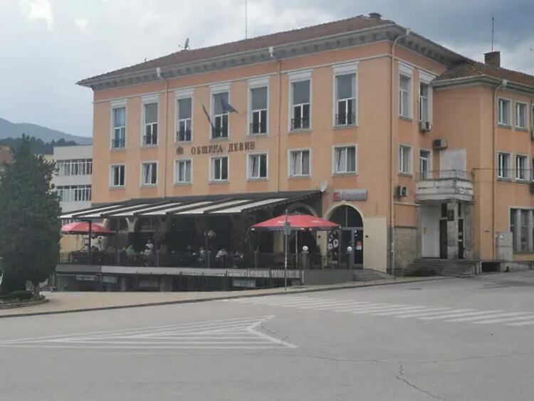 В Девин започва иновативен безизкопен ремонт на компрометираните водопроводи на пет улици