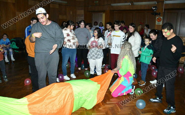 С парти изненада за децата и концерт за възрастни отбелязват 3 декември – Международен ден на хората с увреждания 