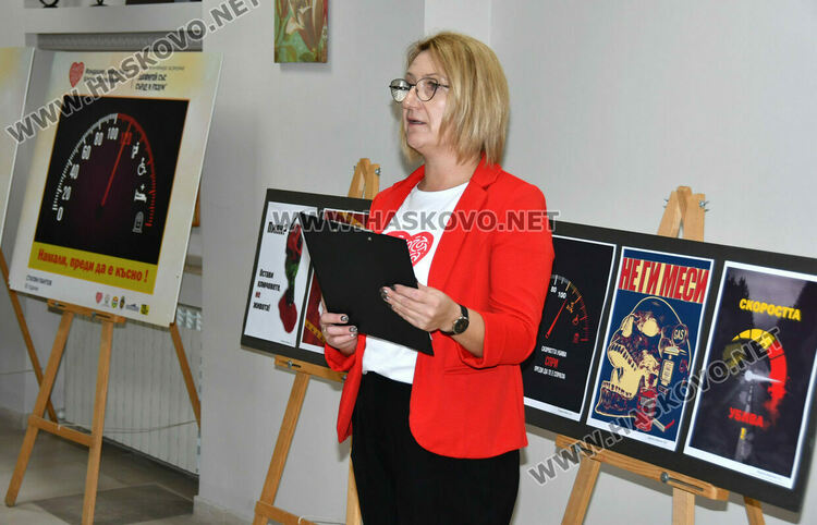 Учениците от ПГТ  се запознаха с първата помощ, безопасността на движение и превенцията на ПТП 