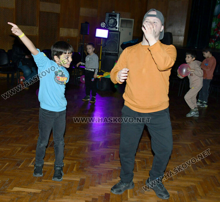 С парти изненада за децата и концерт за възрастни отбелязват 3 декември – Международен ден на хората с увреждания 