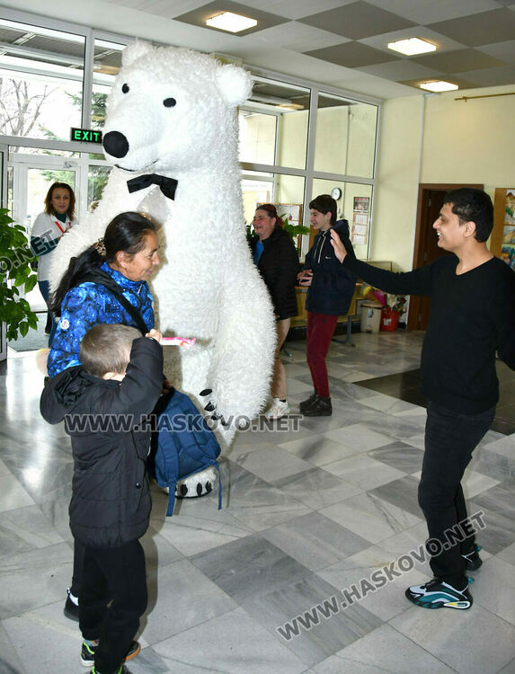 С парти изненада за децата и концерт за възрастни отбелязват 3 декември – Международен ден на хората с увреждания 