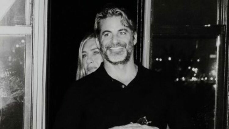 Връзката им е сериозна. Дженифър Анистън и гаджето й Джим Къртис ще прекарват празниците заедно