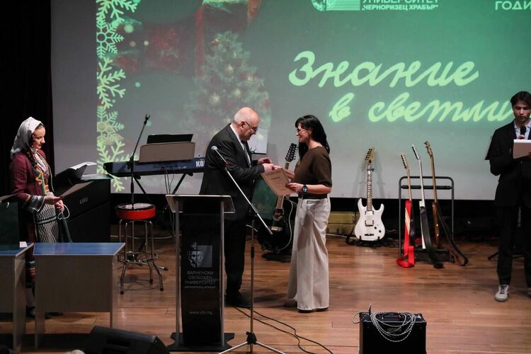 Трима студенти от филиала на ВСУ „Черноризец Храбър“ в Смолян получиха отличия във Варна