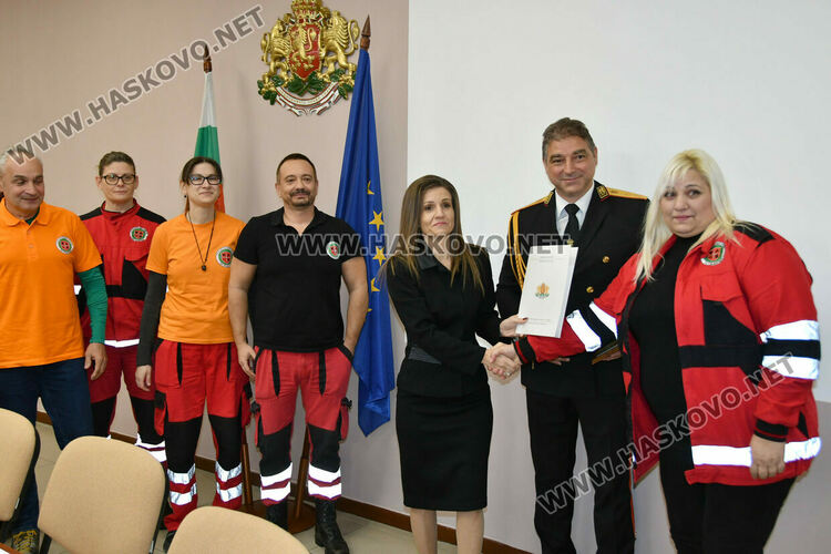 Наградиха доброволците, взели участие в потушаване на пожарите