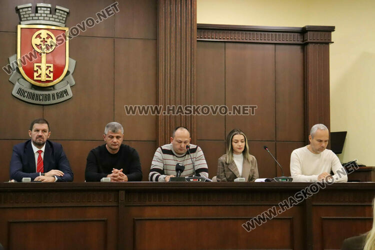 Обсъдиха публично план-сметката за разходите от такса битови отпадъци 