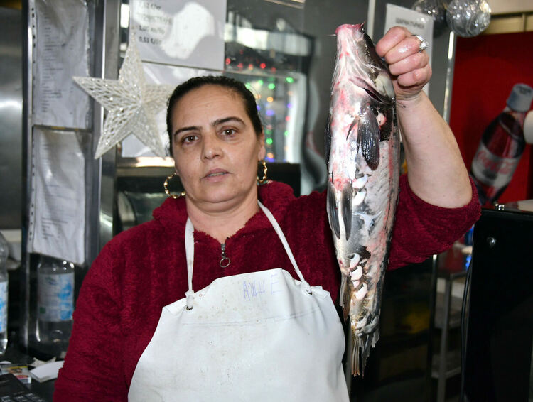 Шаранът в Хасково е около лев по-скъп от миналата година ден преди Никулден
