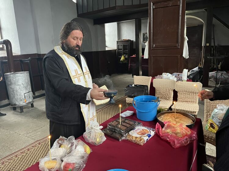 Почетоха Свети Николай в село Сърница