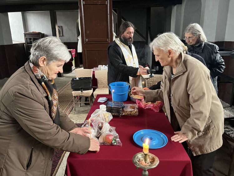 Почетоха Свети Николай в село Сърница