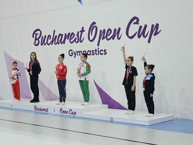 15 медала за „Виолена“ от турнир по аеробика в Румъния  