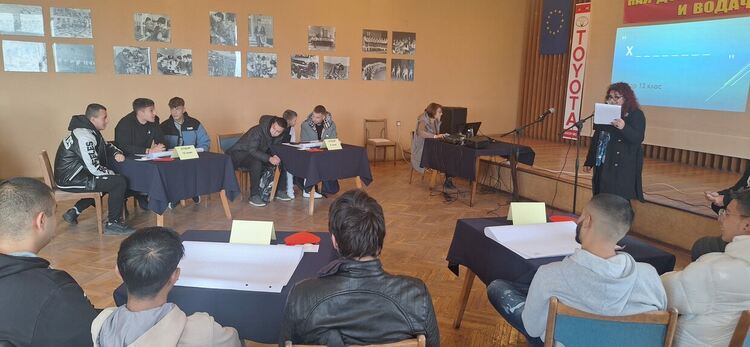 „Вапцарови дни“ в ПГТАТ „Н. Й. Вапцаров“