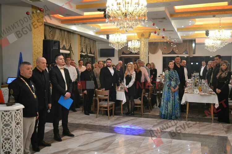 Ротари Димитровград организира успешно благотворително събитие в подкрепа на деца от 0 до 7 години със специални потребности