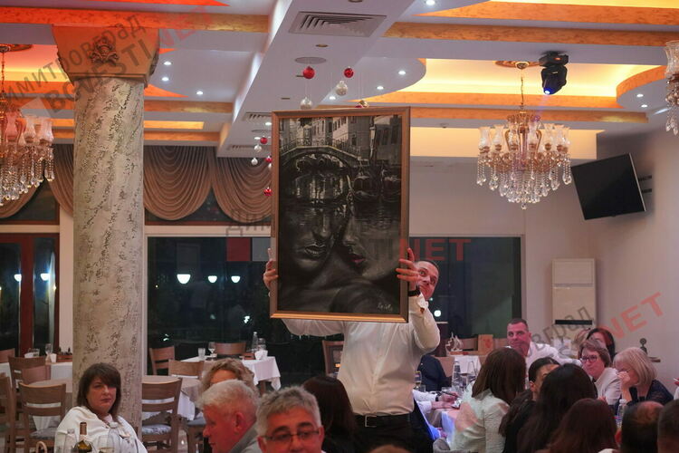 Ротари Димитровград организира успешно благотворително събитие в подкрепа на деца от 0 до 7 години със специални потребности