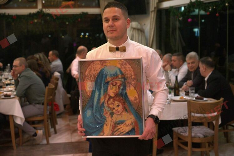 Ротари Димитровград организира успешно благотворително събитие в подкрепа на деца от 0 до 7 години със специални потребности