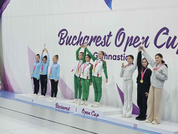 15 медала за „Виолена“ от турнир по аеробика в Румъния  