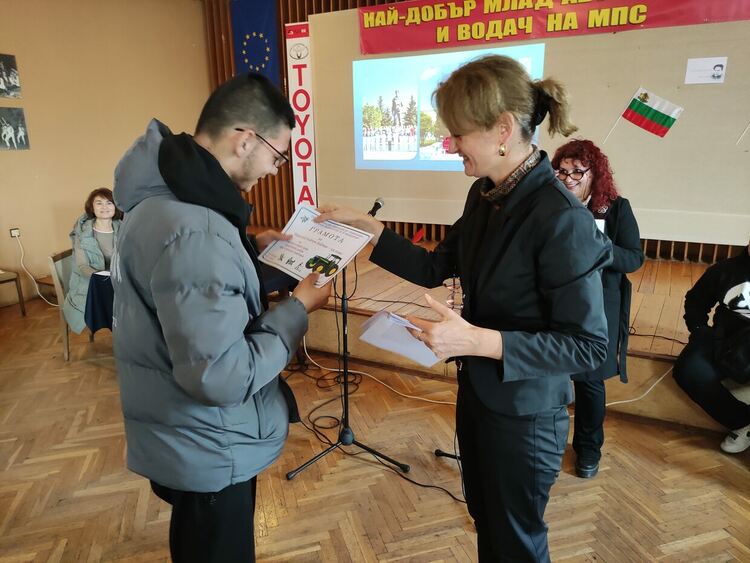 „Вапцарови дни“ в ПГТАТ „Н. Й. Вапцаров“