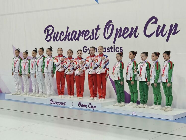 15 медала за „Виолена“ от турнир по аеробика в Румъния  