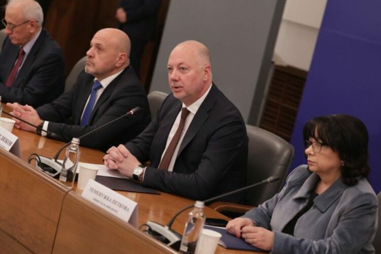 Заседанието на съвета за тристранно сътрудничество