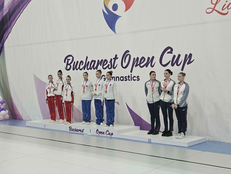 15 медала за „Виолена“ от турнир по аеробика в Румъния  