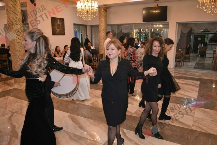 Ротари Димитровград организира успешно благотворително събитие в подкрепа на деца от 0 до 7 години със специални потребности