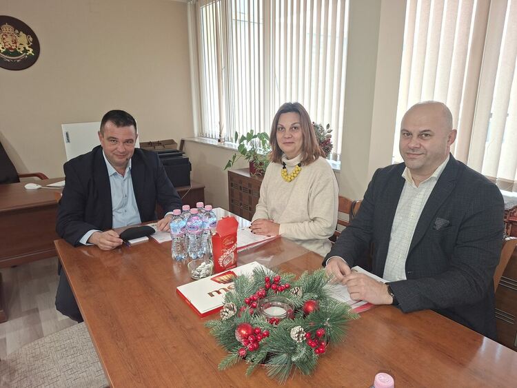 ЕВН гарантира пред областния управител,че ще подобри обслужването в Кърджалийско