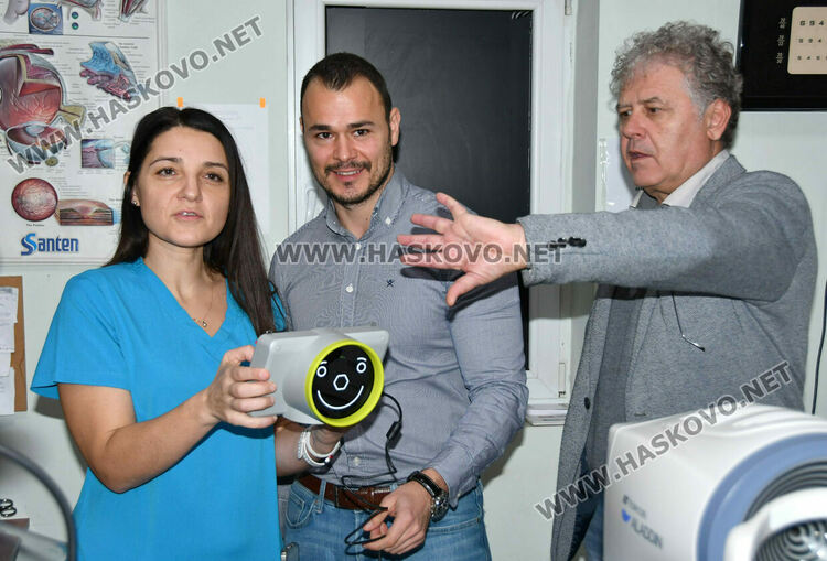 В МБАЛ Хасково получиха модерен апарат за откриване на нарушения в детското зрение 