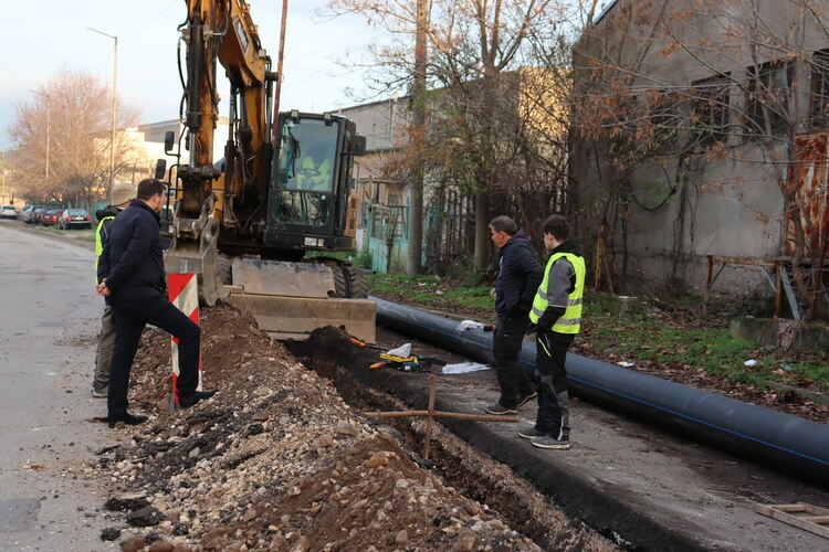 Пълното обновяване на бул. "Илинден" в Хасково започва с ремонт на ключов водопровод 