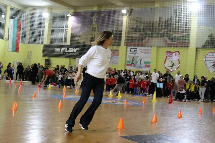 Деца и родители се включиха в състезанието „Спортист на градината“ 