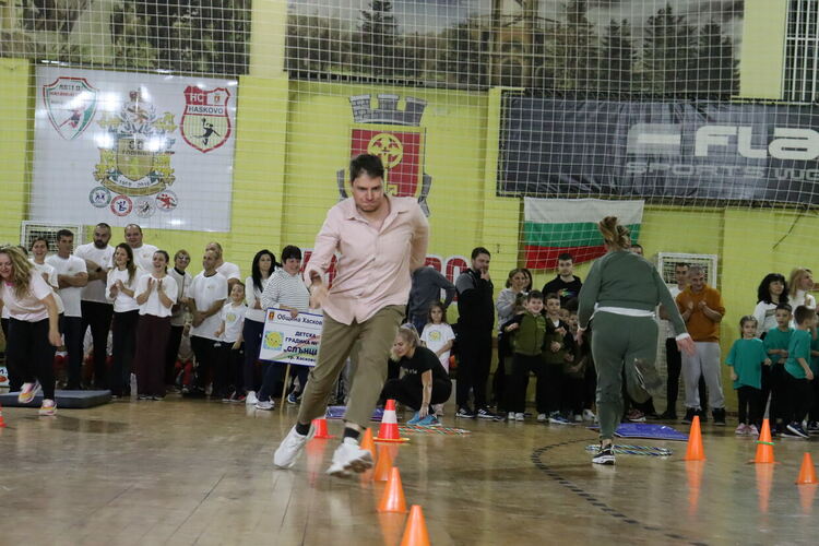 Деца и родители се включиха в състезанието „Спортист на градината“ 