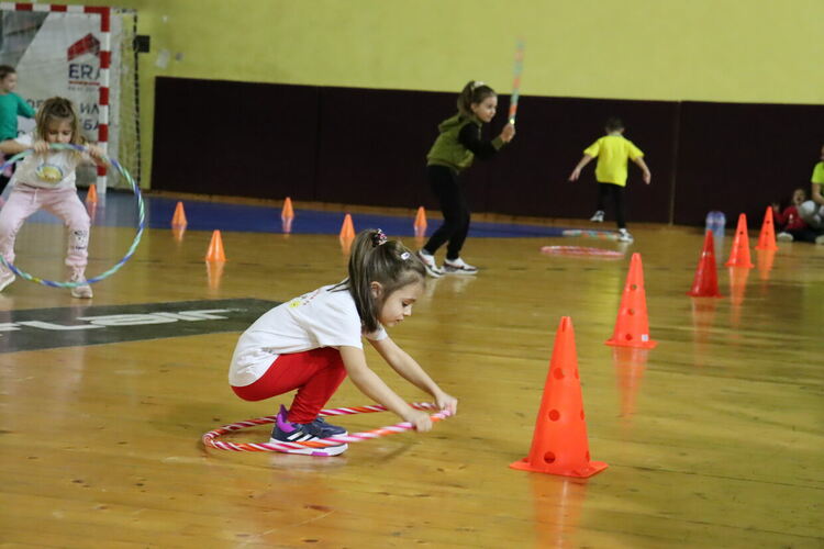 Деца и родители се включиха в състезанието „Спортист на градината“ 