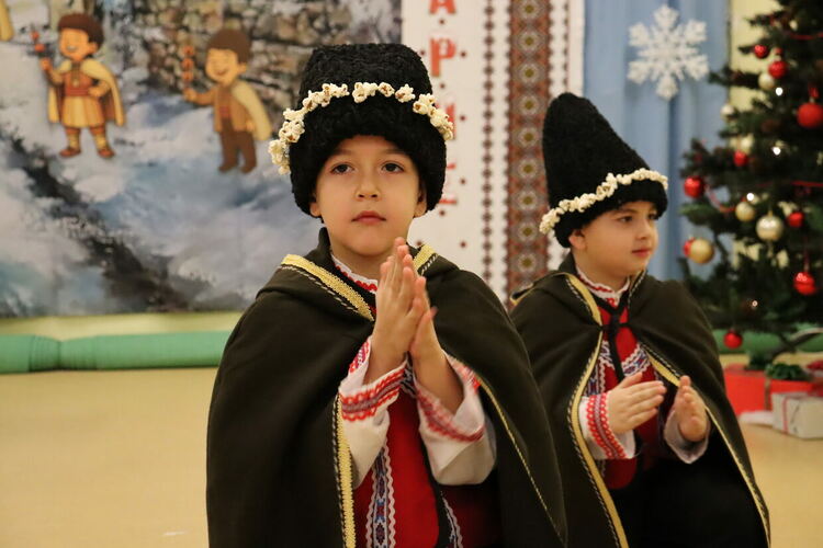 Първите коледари дойдоха в Хасково за участие в национален фестивал 