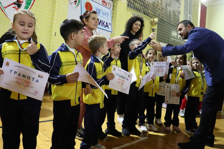 Деца и родители се включиха в състезанието „Спортист на градината“ 