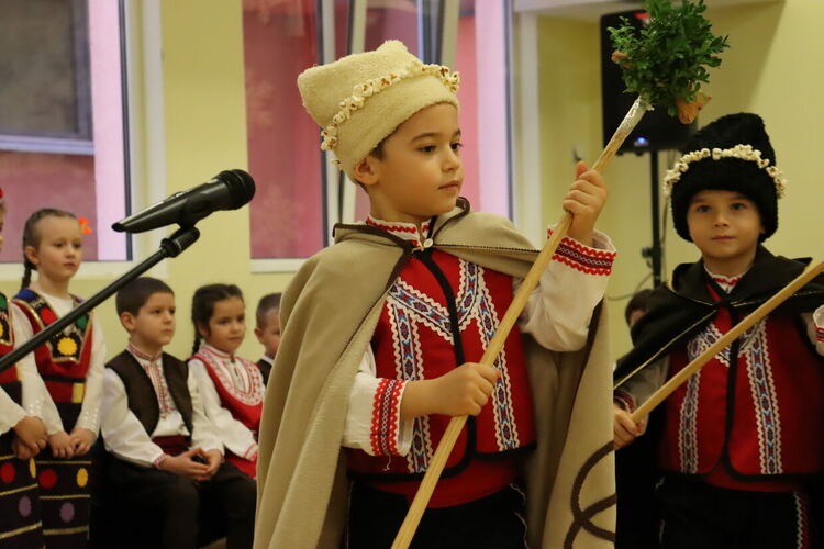 Първите коледари дойдоха в Хасково за участие в национален фестивал 