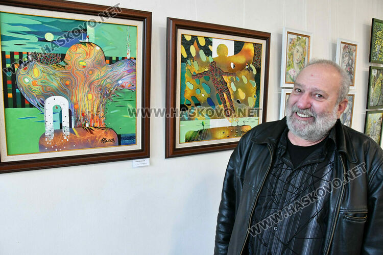 48 творби от 18 автори участват в Годишната изложба на хасковските художници